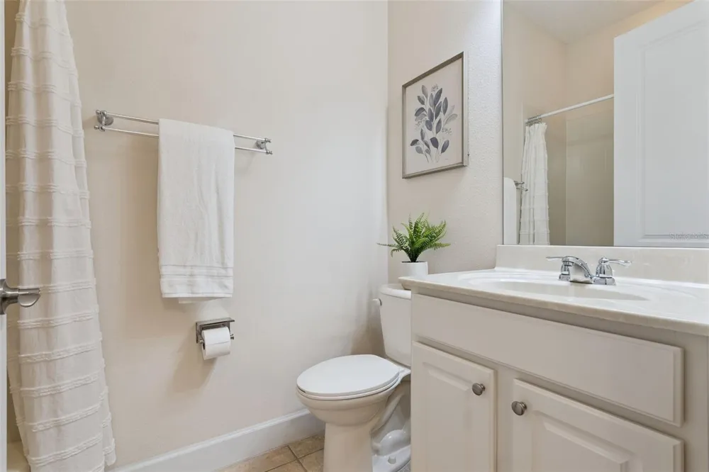 1121 GARDENSHIRE LANE Deland, FL 32724