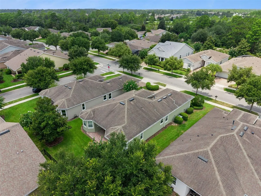 1121 GARDENSHIRE LANE Deland, FL 32724