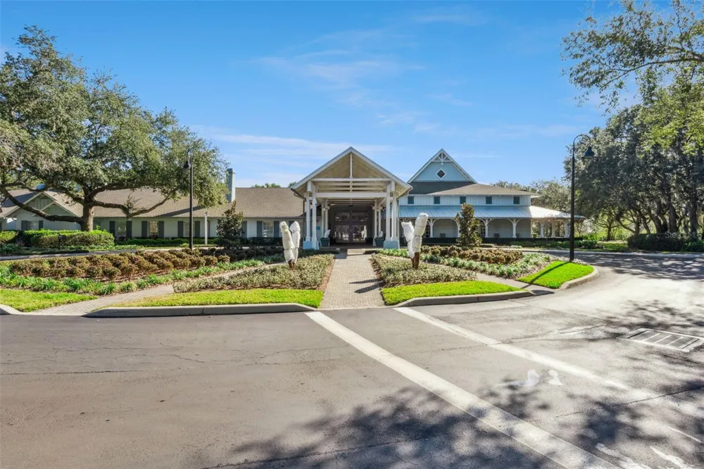 1121 GARDENSHIRE LANE Deland, FL 32724