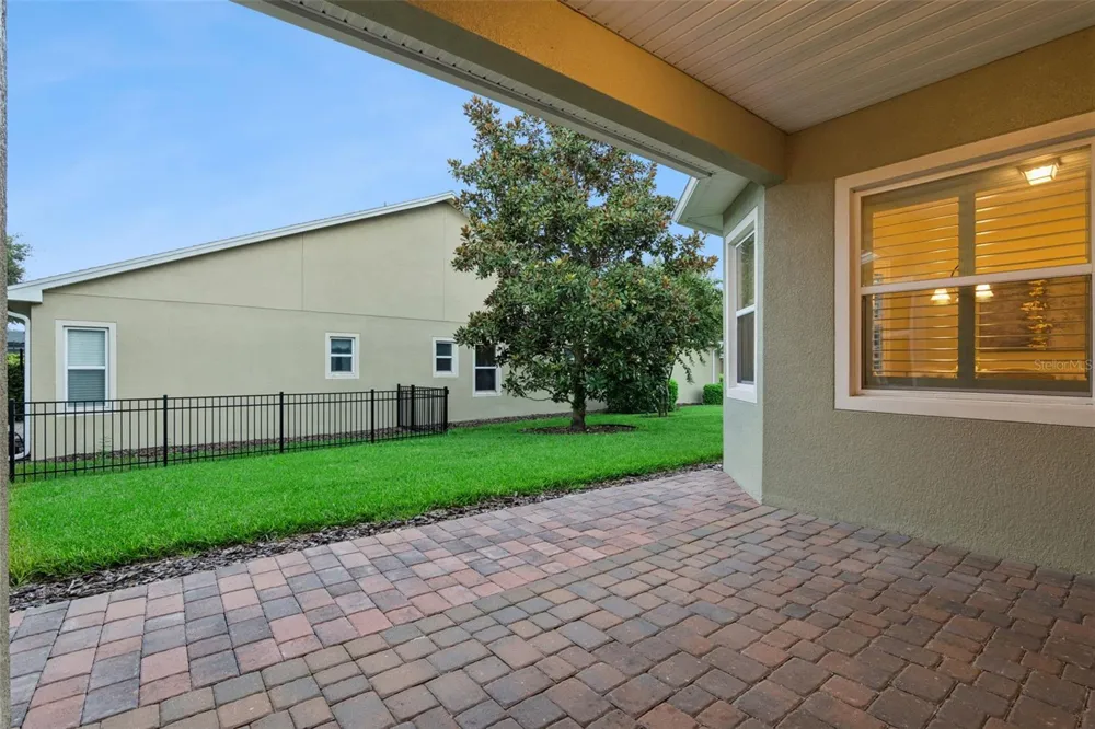 1121 GARDENSHIRE LANE Deland, FL 32724