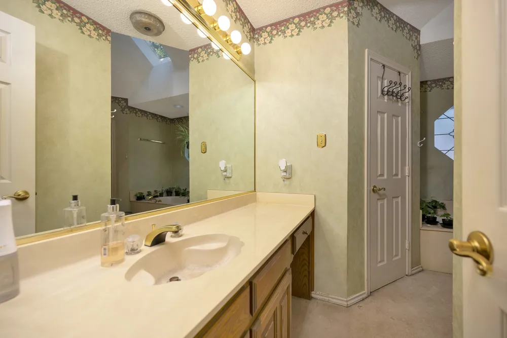 1381 Sweetgum Circle Keller, TX 76248