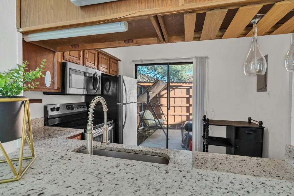 2503 Tierra #1 Irving, TX 75038