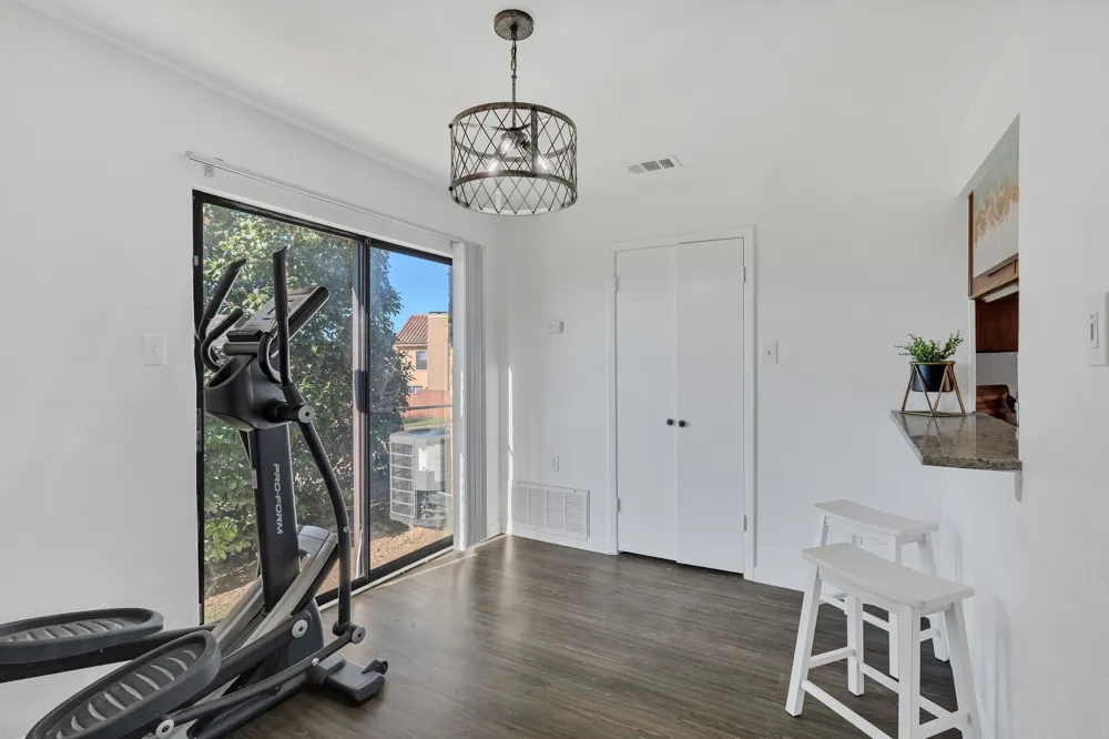 2503 Tierra #1 Irving, TX 75038