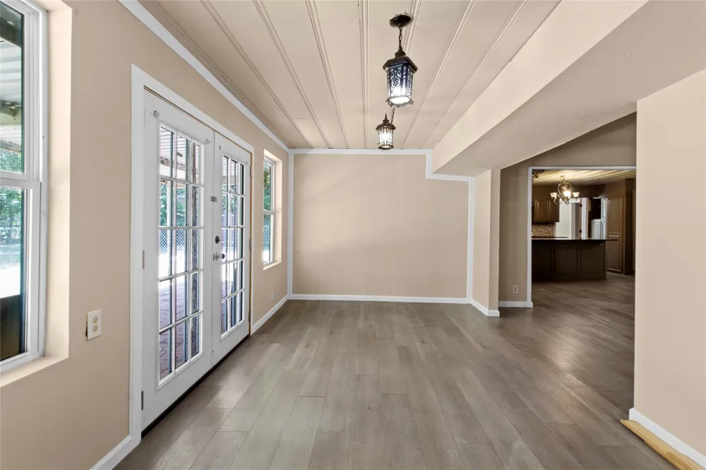 708 E COMMERCE Mexia, TX 76667
