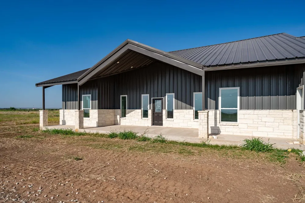12274 PR 319 Hawley, TX 79525