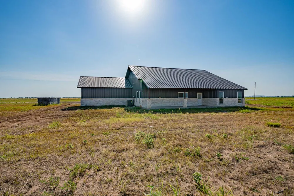 12274 PR 319 Hawley, TX 79525