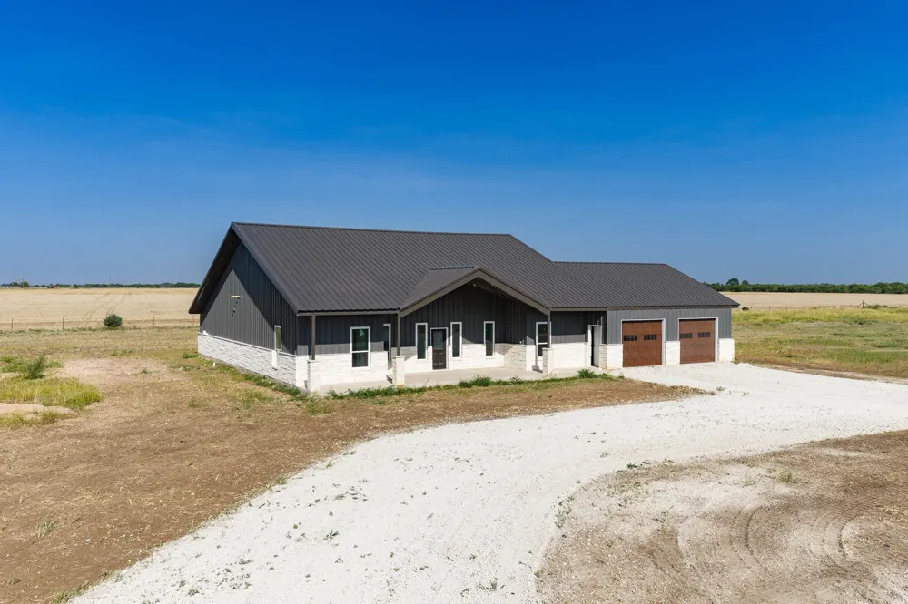 12274 PR 319 Hawley, TX 79525
