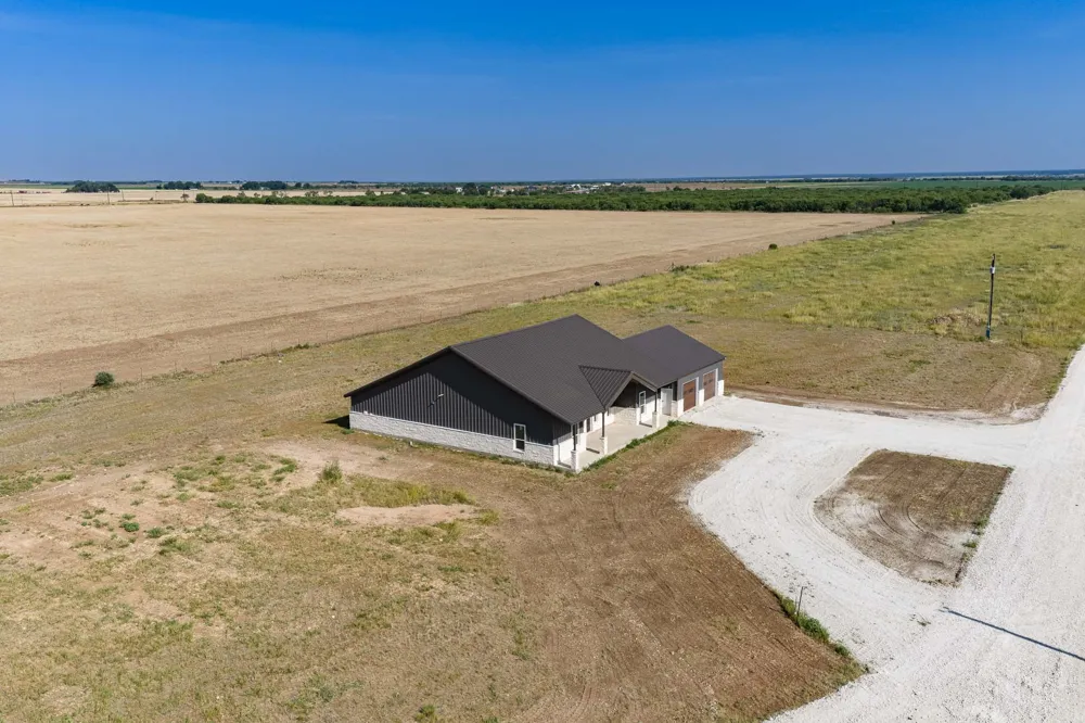 12274 PR 319 Hawley, TX 79525