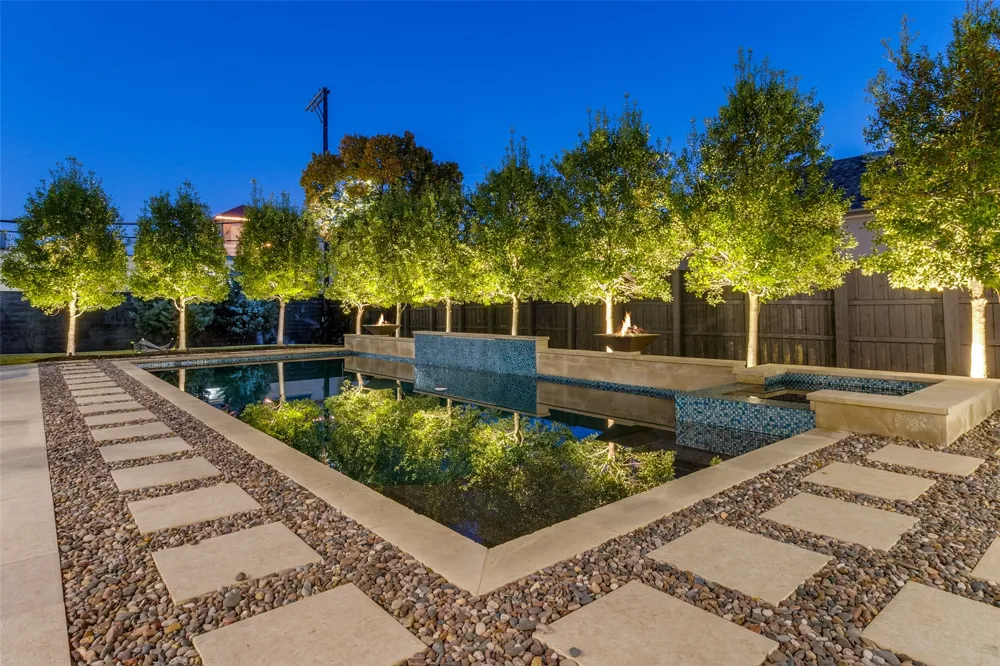 11712 Jamestown Road Dallas, TX 75230