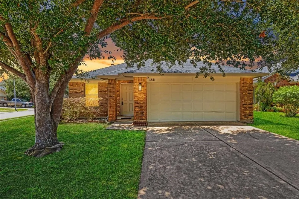 3811 Juniper Meadows Lane Houston, TX 77053
