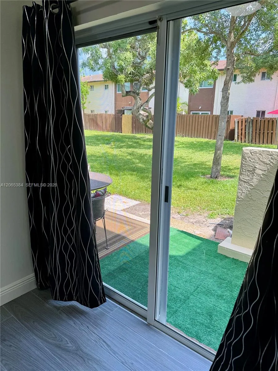 6625 Winfield Blvd #4-D Margate, FL 33063