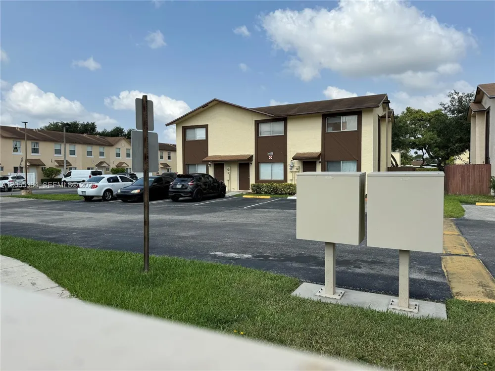 6625 Winfield Blvd #4-D Margate, FL 33063