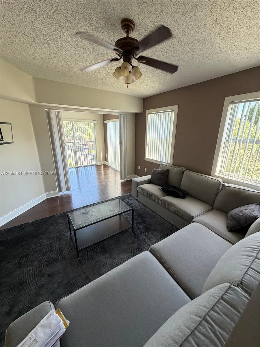 2427 Centergate Dr #301 Miramar, FL 33025