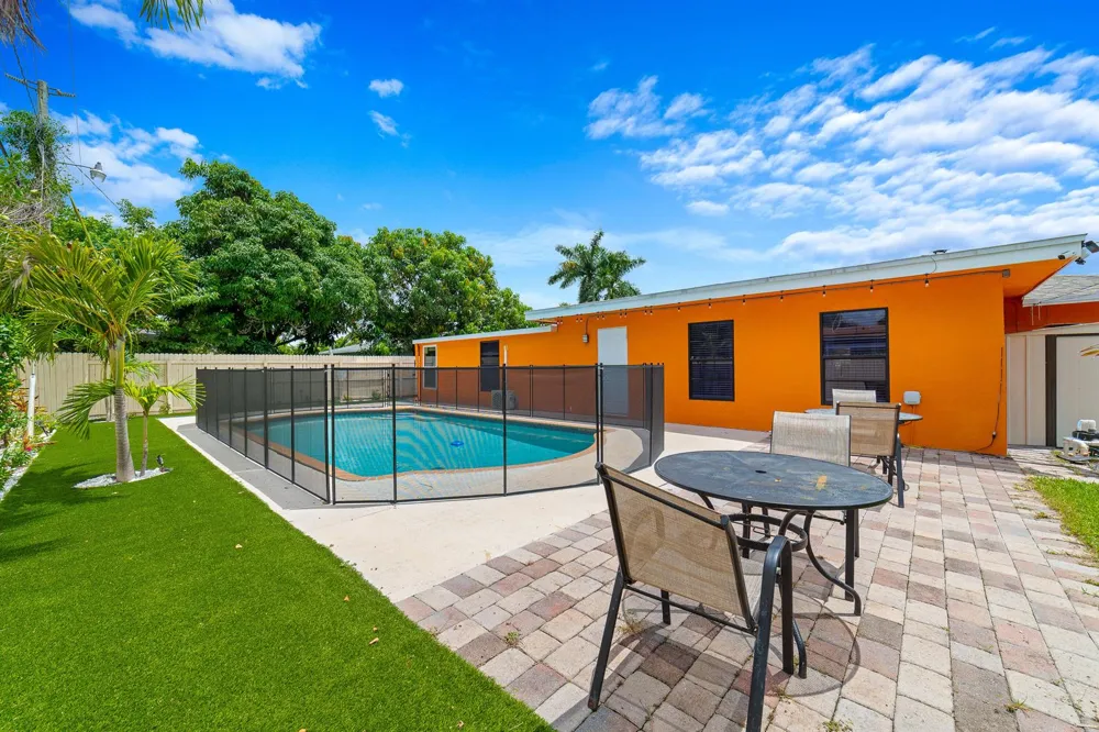 6767 Massachusetts Drive Lake Worth, FL 33462