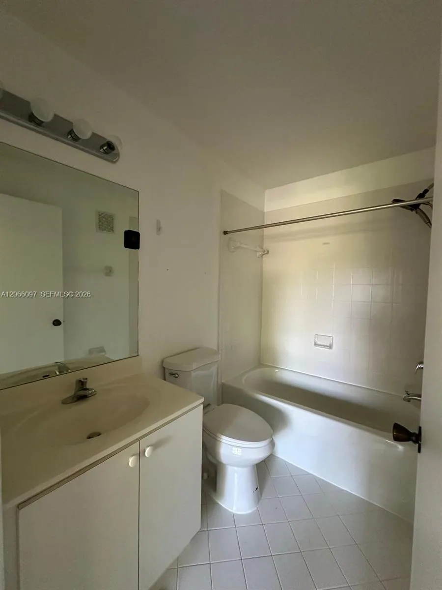 2920 SE 12th Rd #203-30 Homestead, FL 33035