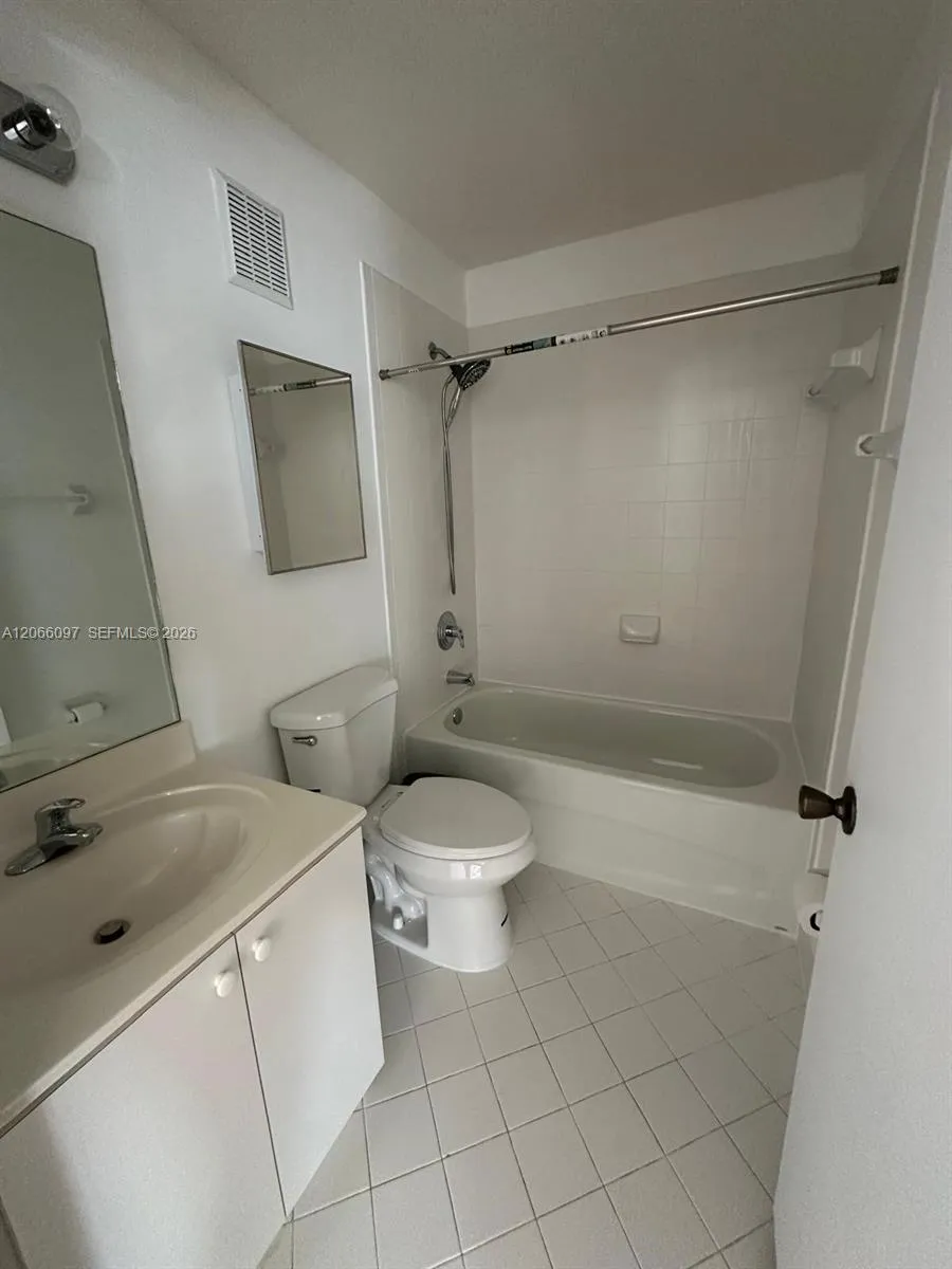 2920 SE 12th Rd #203-30 Homestead, FL 33035