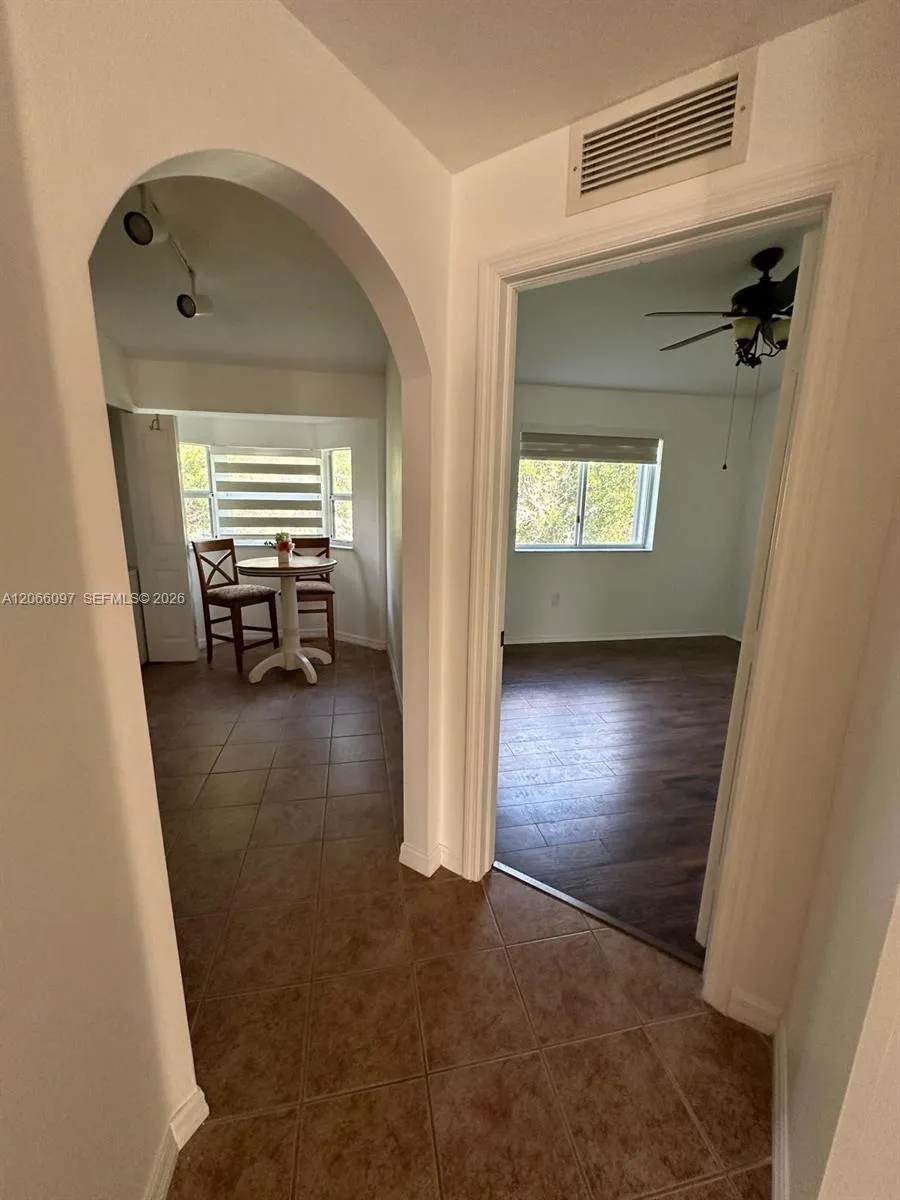 2920 SE 12th Rd #203-30 Homestead, FL 33035