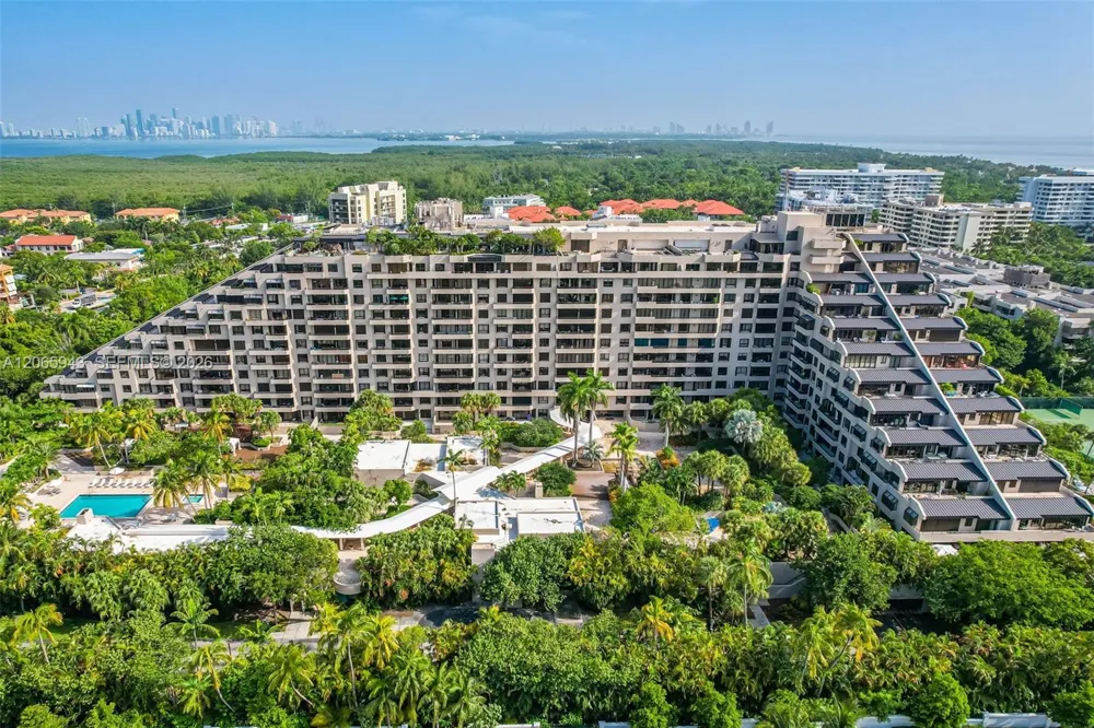 151 Crandon Blvd #138 Key Biscayne, FL 33149