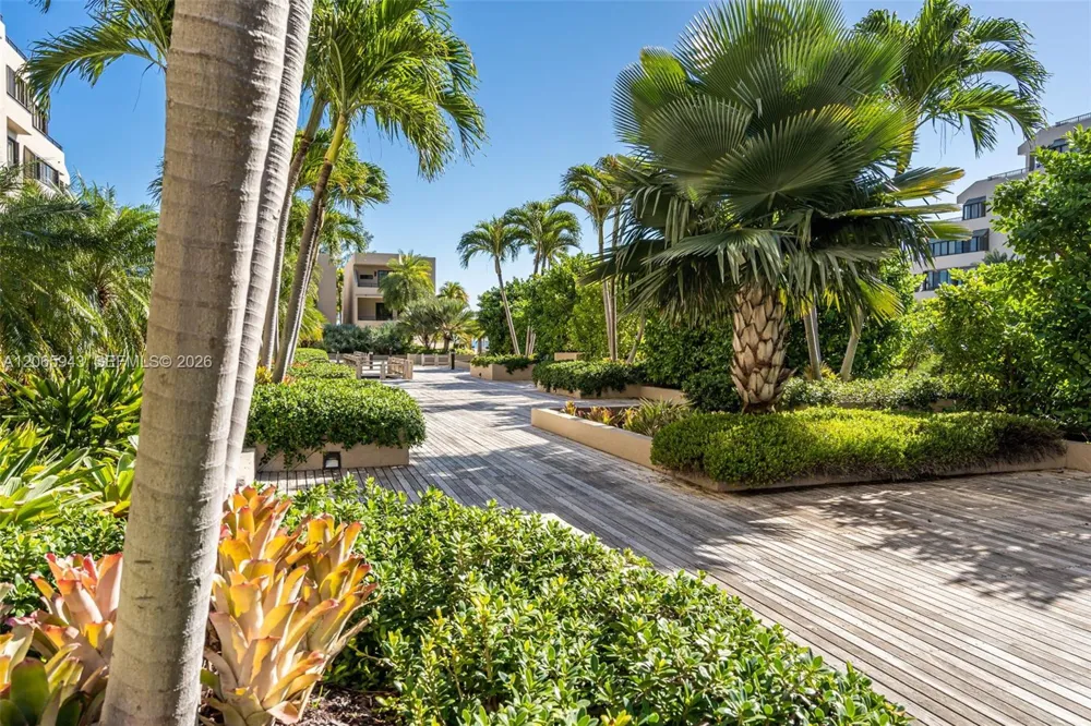 151 Crandon Blvd #138 Key Biscayne, FL 33149