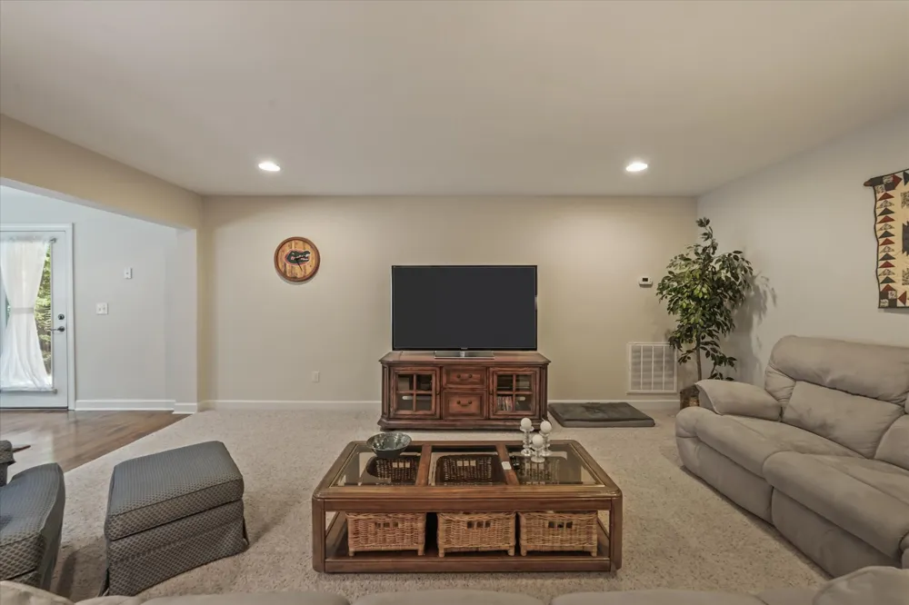 151 Coyatee Cir Loudon, TN 37774