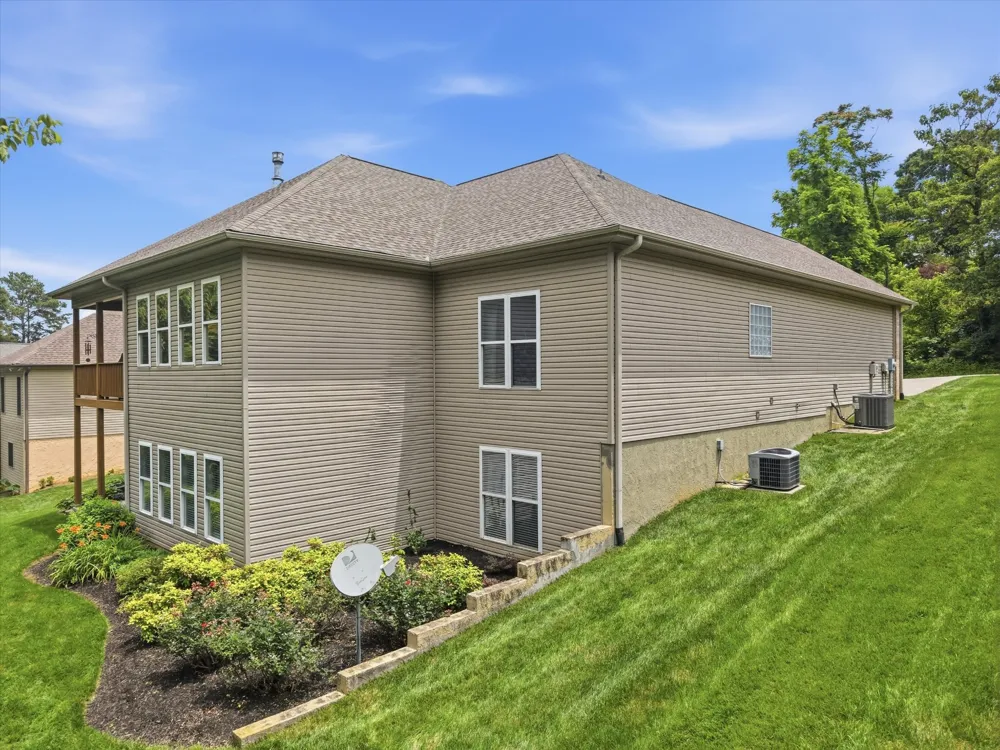 151 Coyatee Cir Loudon, TN 37774