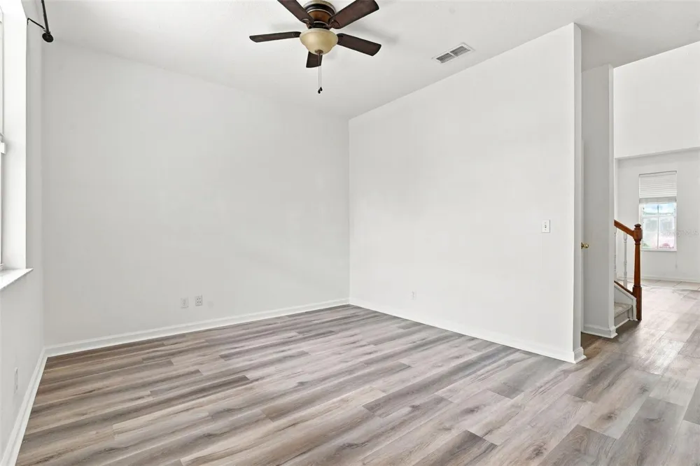 809 WYNBROOK LANE Deland, FL 32724