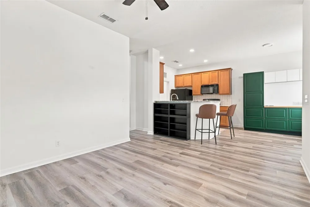 809 WYNBROOK LANE Deland, FL 32724