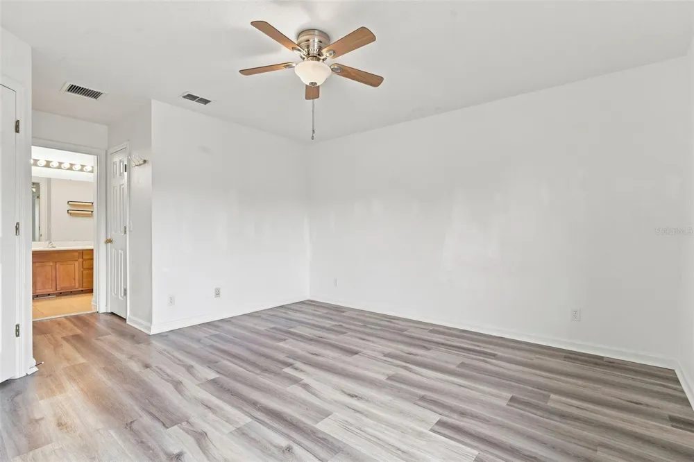 809 WYNBROOK LANE Deland, FL 32724