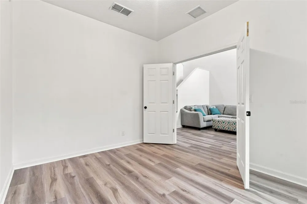 809 WYNBROOK LANE Deland, FL 32724