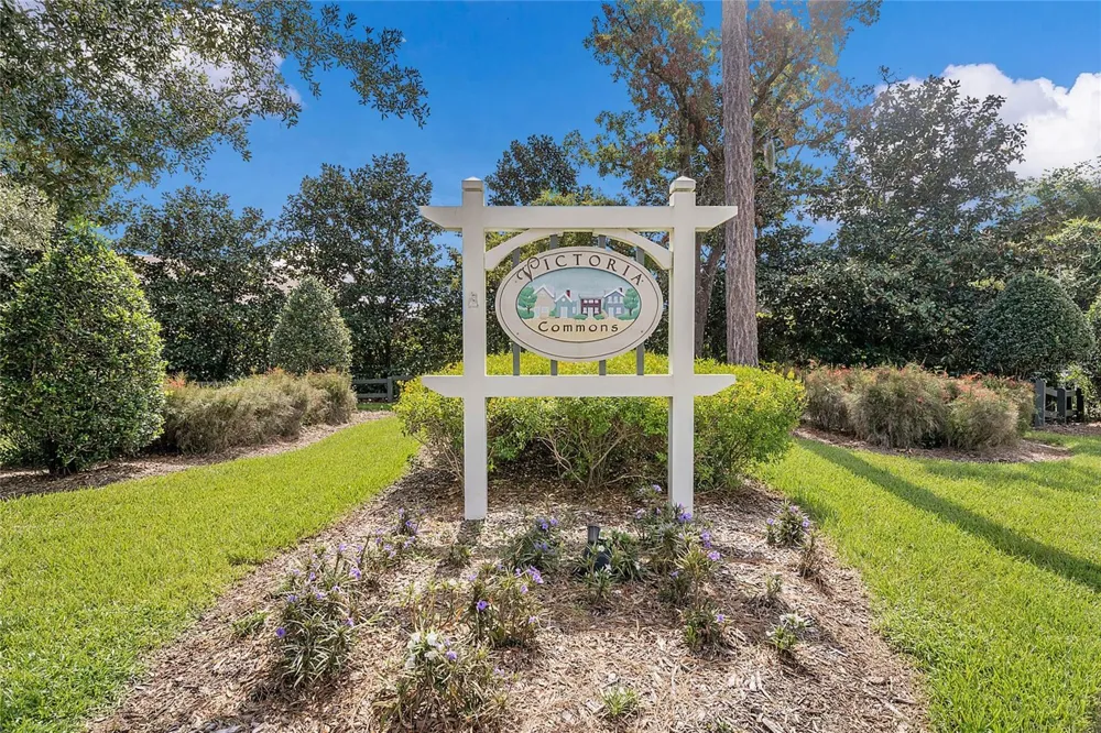 809 WYNBROOK LANE Deland, FL 32724