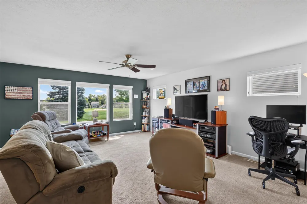 1314 Highland Hill Lowell, MI 49331