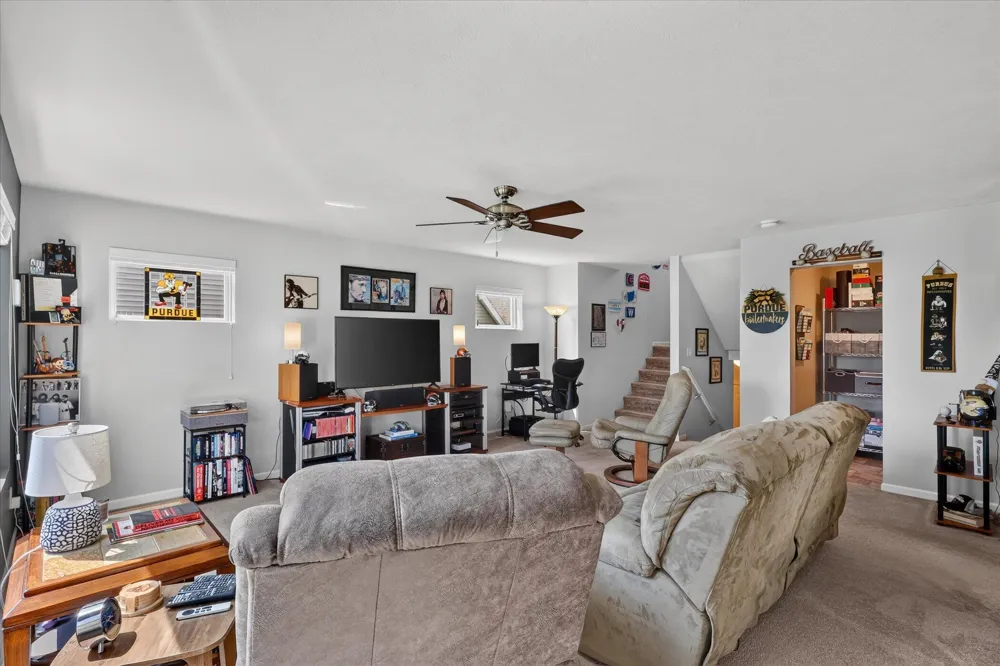 1314 Highland Hill Lowell, MI 49331