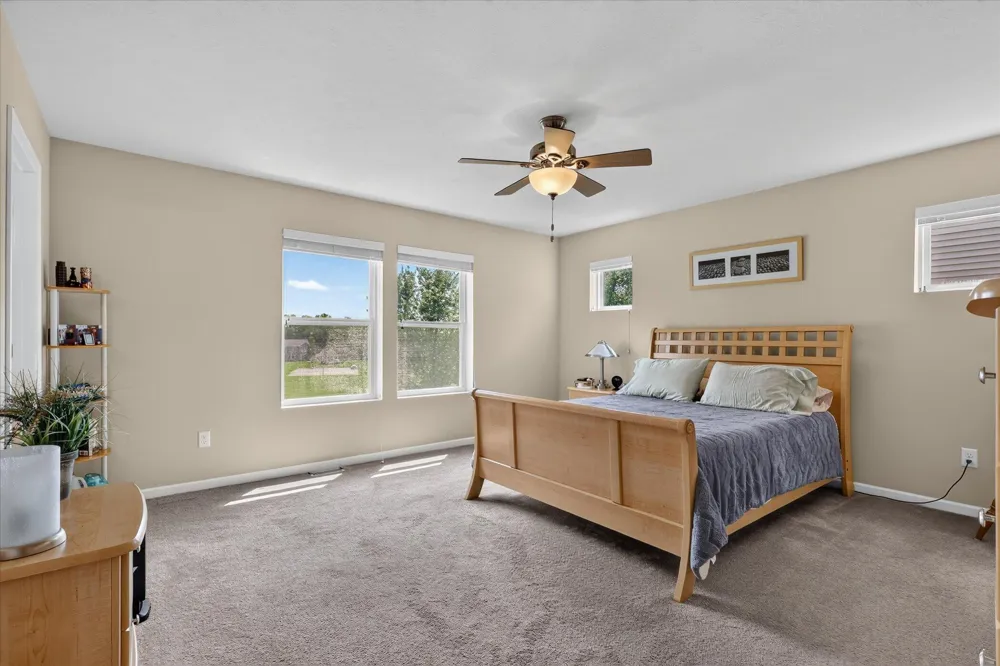 1314 Highland Hill Lowell, MI 49331