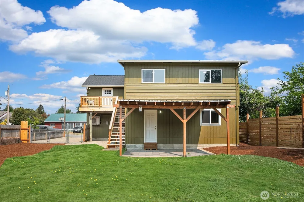 39151 SE Delta Street Snoqualmie, WA 98065