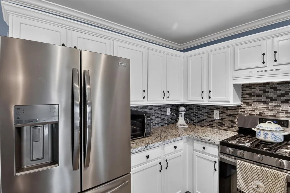 52133 Huntley Avenue New Baltimore City, MI 48047
