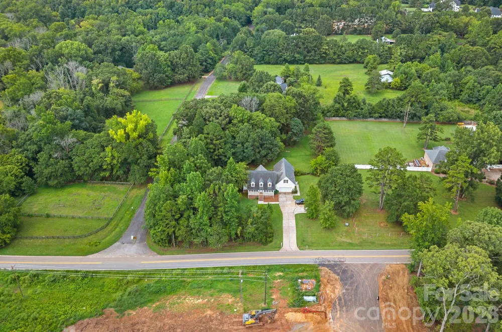 9801 Joe Kerr Road Waxhaw, NC 28173
