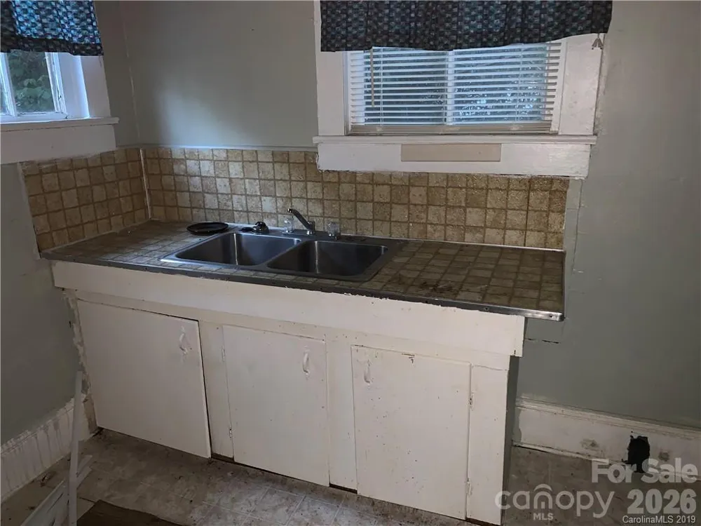 917 Logan Street Shelby, NC 28150
