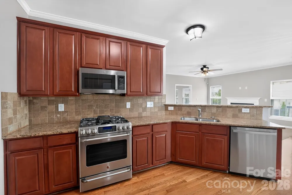 2515 Bethesda Oaks Drive Gastonia, NC 28056