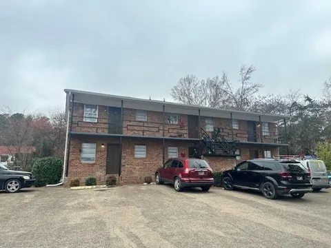 1844 Green Drive #33 NW