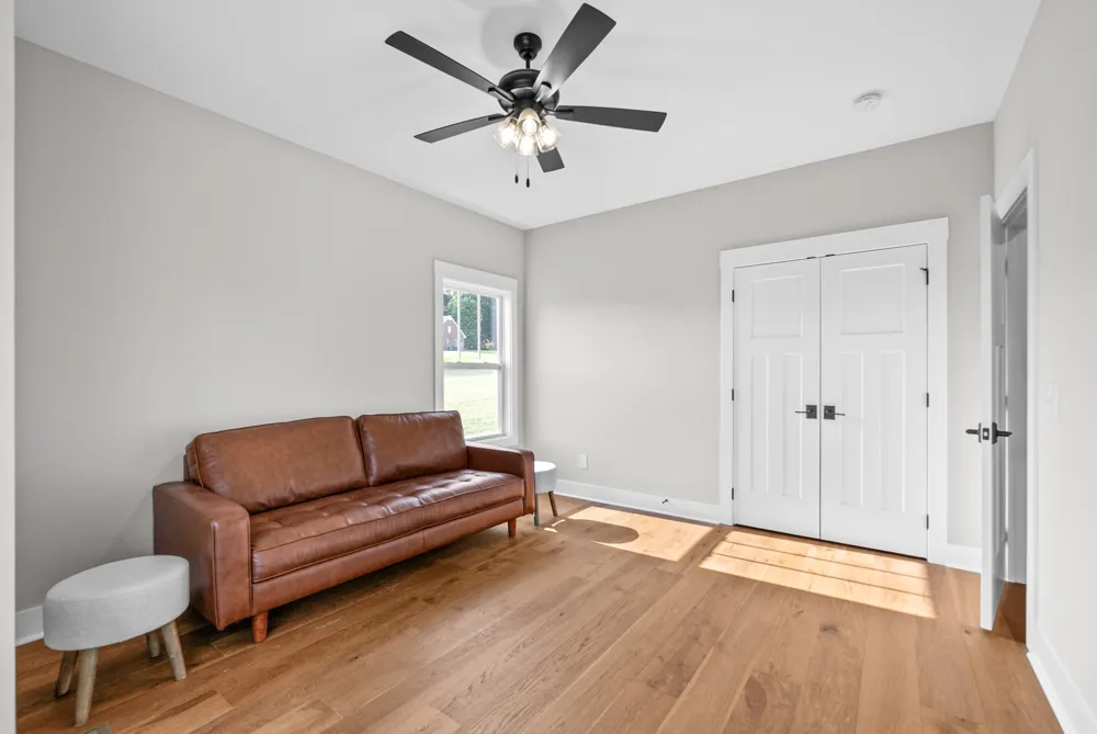 4247 Turnersville Rd Cedar Hill, TN 37032