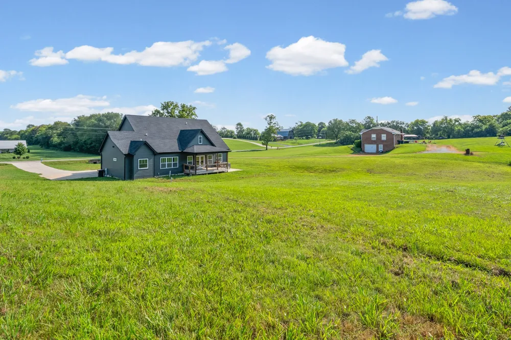 4247 Turnersville Rd Cedar Hill, TN 37032