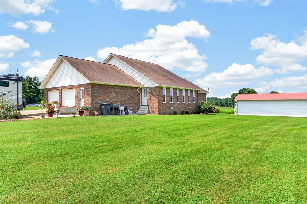 516 Gamaliel Rd Red Boiling Springs, TN 37150
