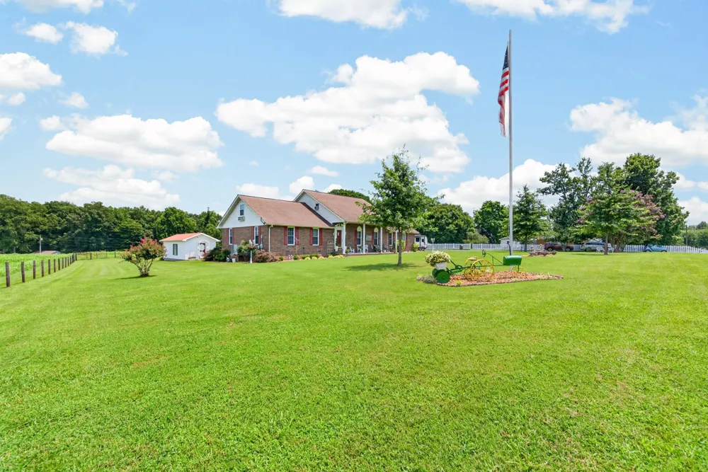 516 Gamaliel Rd Red Boiling Springs, TN 37150