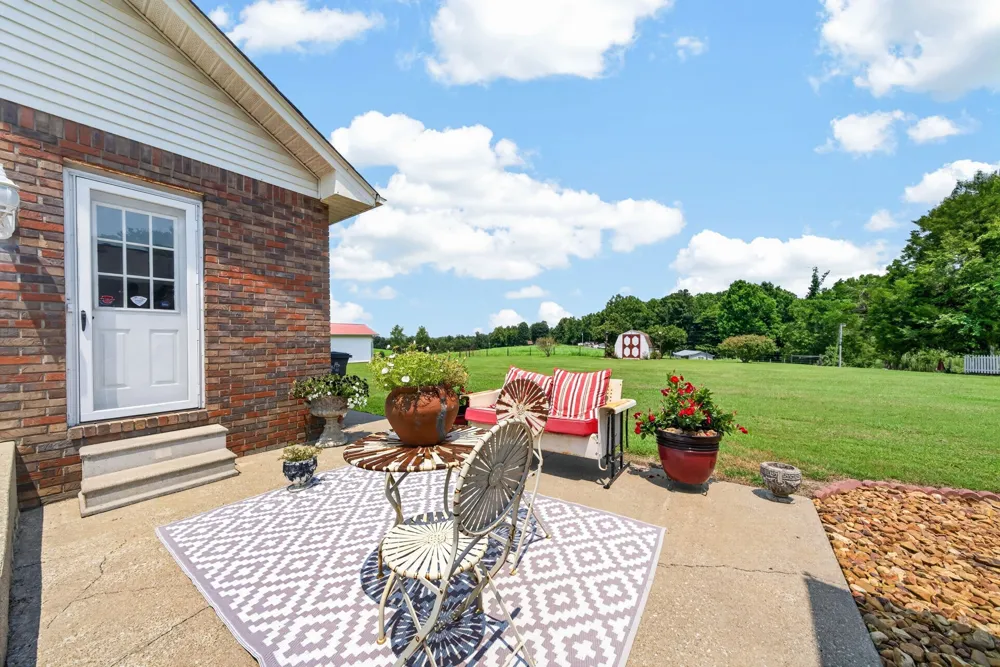 516 Gamaliel Rd Red Boiling Springs, TN 37150