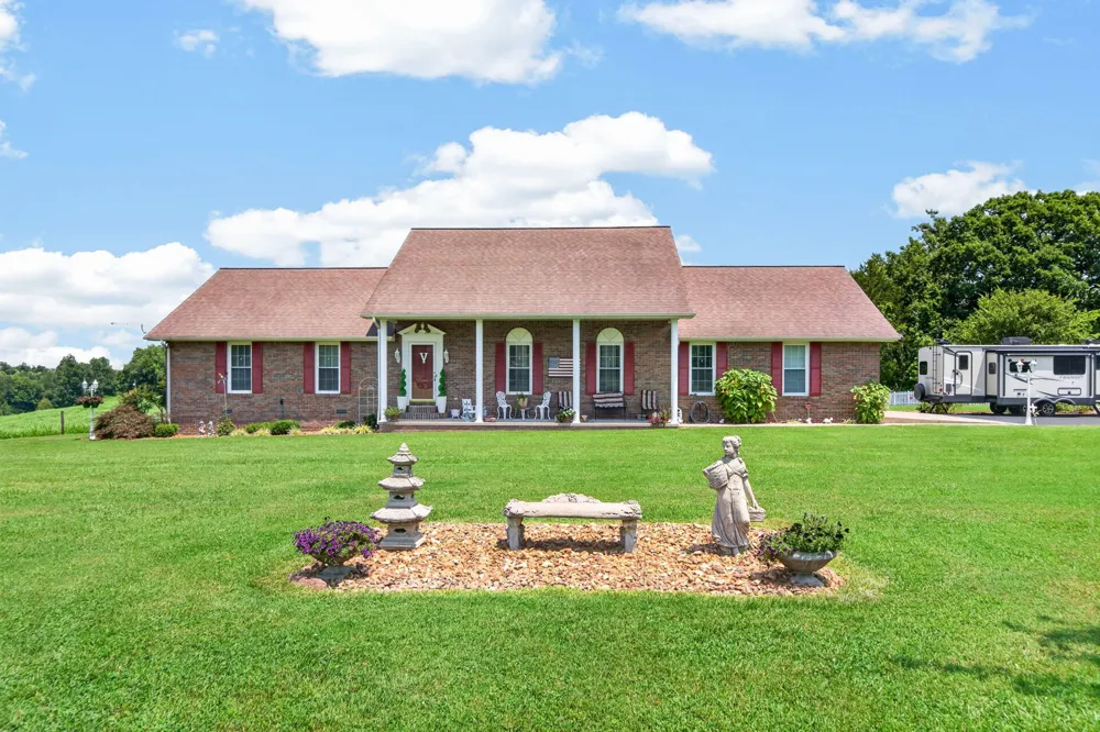 516 Gamaliel Rd Red Boiling Springs, TN 37150