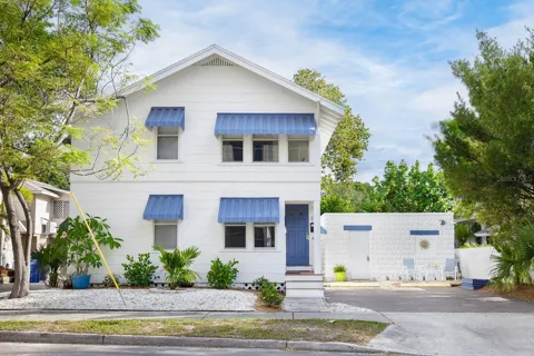 1043 7TH AVENUE #1