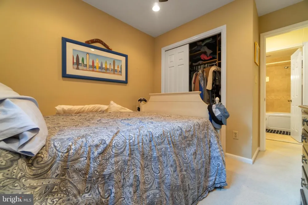 4852 BRADLEY BOULEVARD #224 Chevy Chase, MD 20815