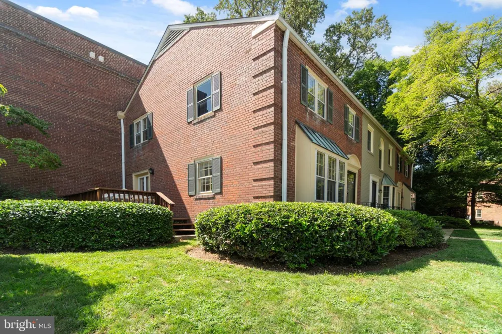 4852 BRADLEY BOULEVARD #224 Chevy Chase, MD 20815