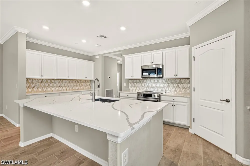 Bonita Landing Circle Bonita Springs, FL 34135