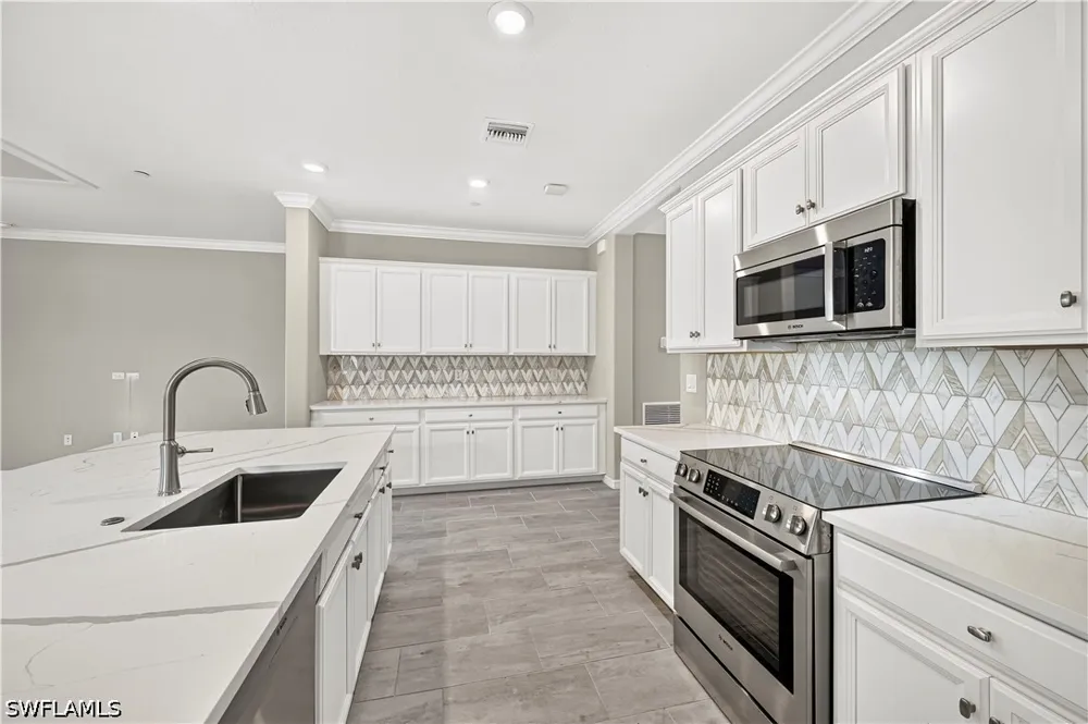 Bonita Landing Circle Bonita Springs, FL 34135